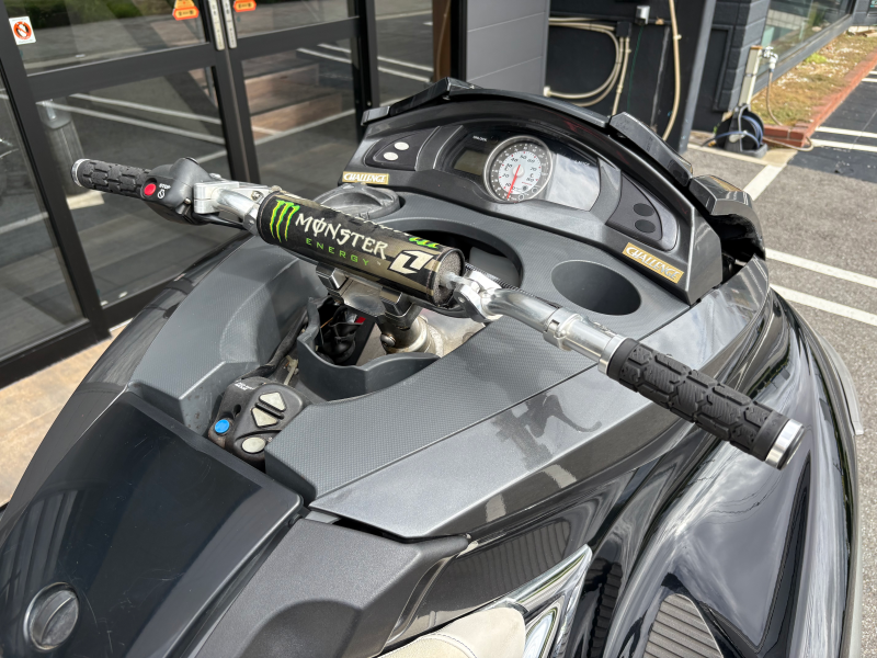 新艇中古艇販売