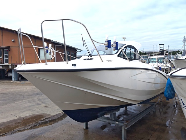 新艇中古艇販売