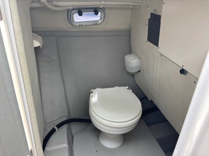 新艇中古艇販売