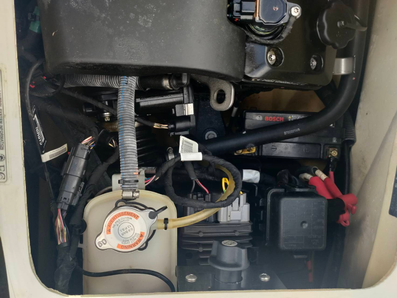 新艇中古艇販売