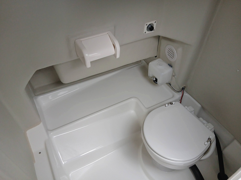 新艇中古艇販売