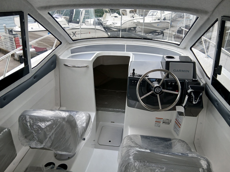 新艇中古艇販売