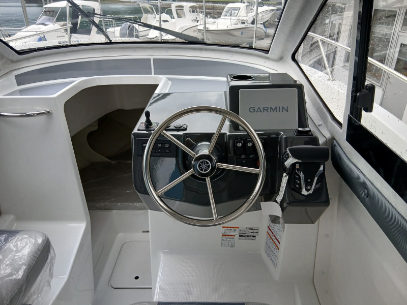 新艇中古艇販売