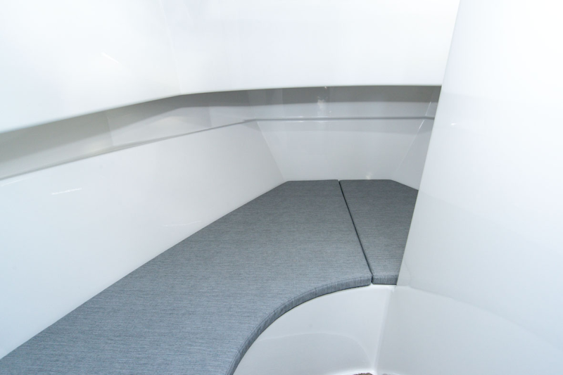 新艇中古艇販売