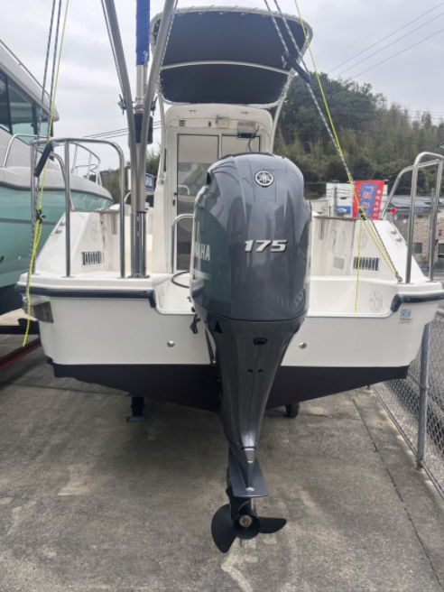 新艇中古艇販売