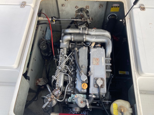 新艇中古艇販売