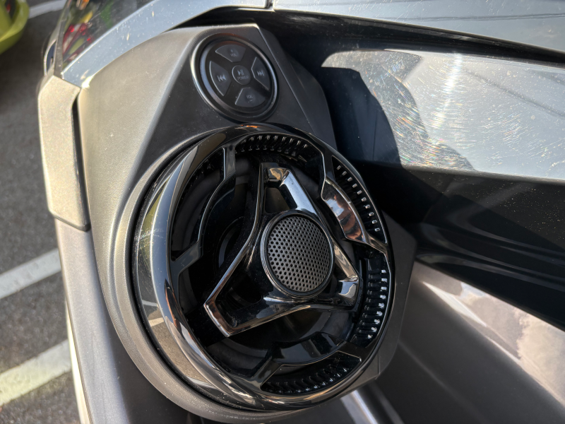 新艇中古艇販売