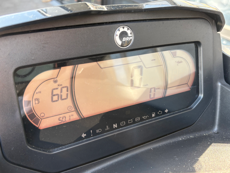 新艇中古艇販売