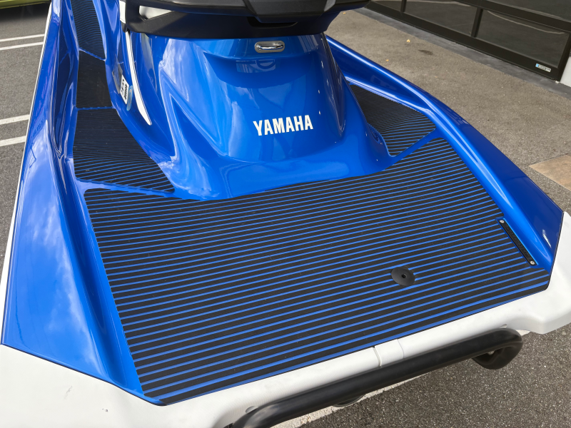 新艇中古艇販売