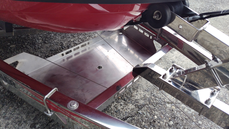 新艇中古艇販売