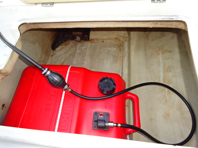 新艇中古艇販売