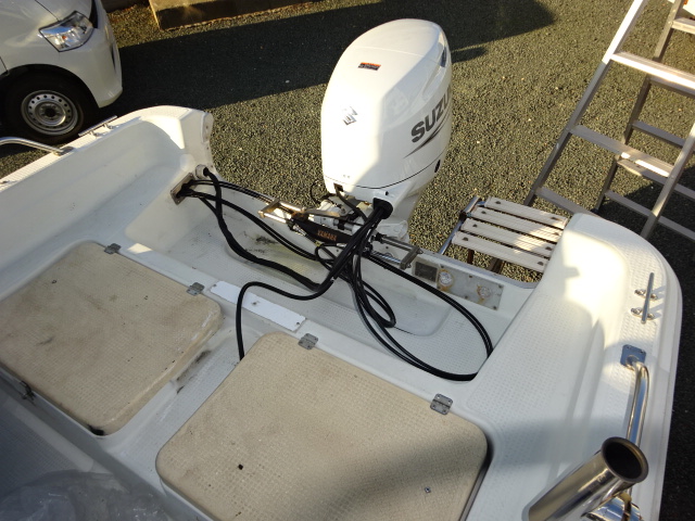 新艇中古艇販売