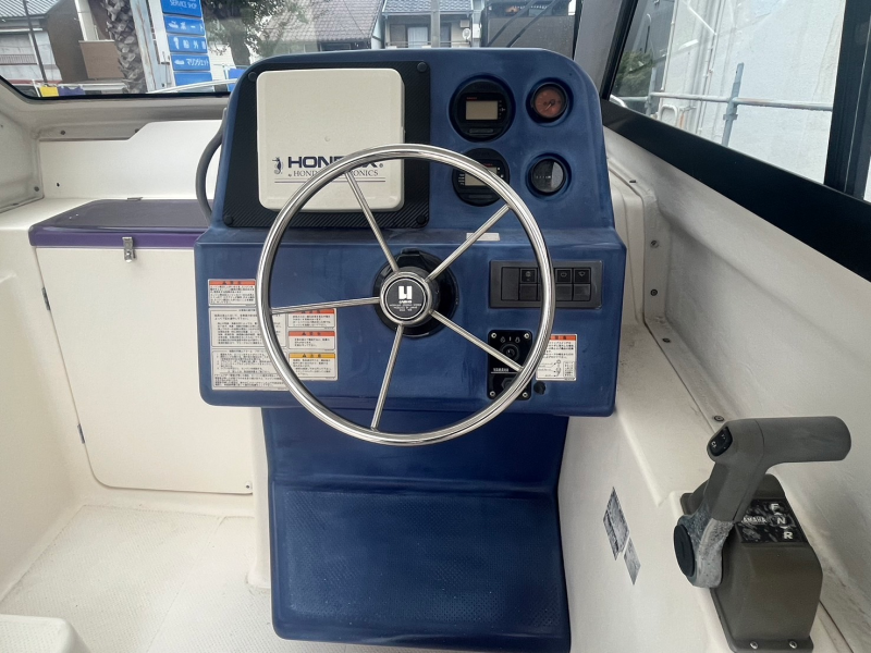 新艇中古艇販売