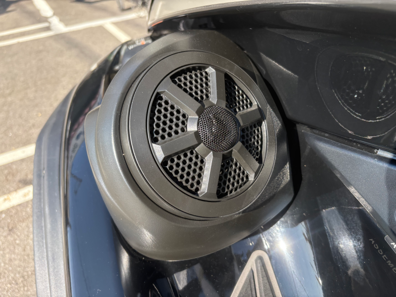 新艇中古艇販売