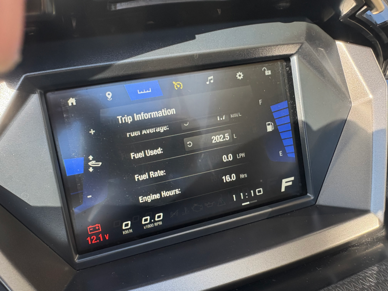 新艇中古艇販売