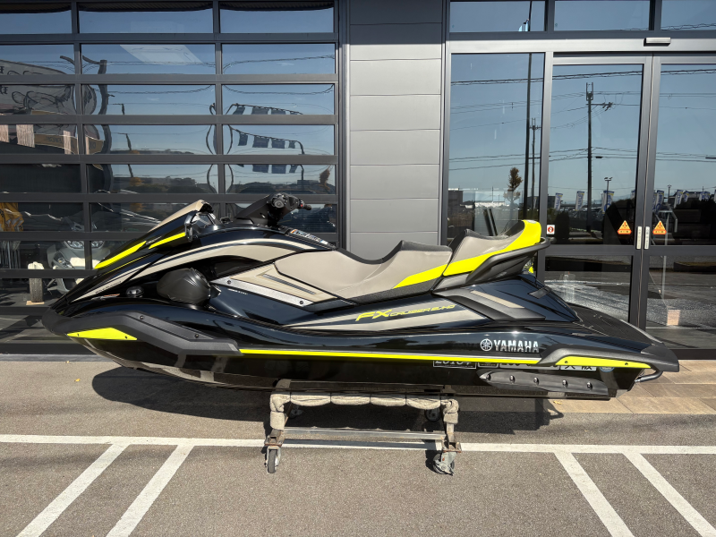 新艇中古艇販売