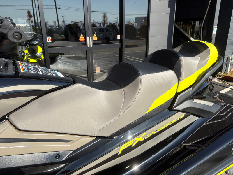 新艇中古艇販売