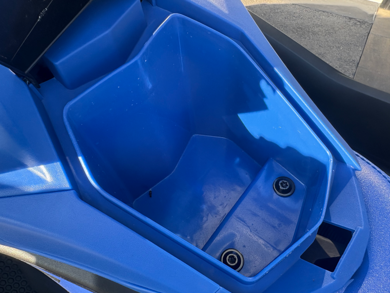 新艇中古艇販売