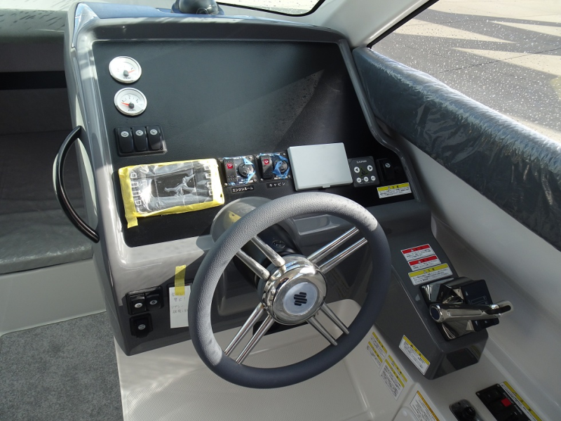 新艇中古艇販売