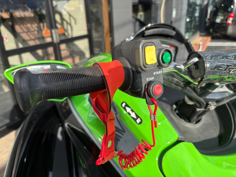 新艇中古艇販売