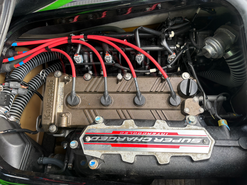 新艇中古艇販売