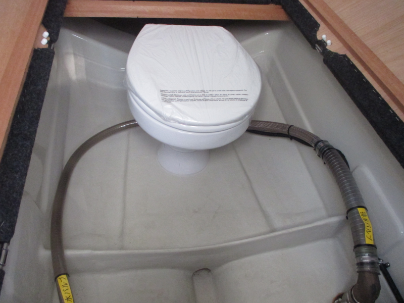 新艇中古艇販売