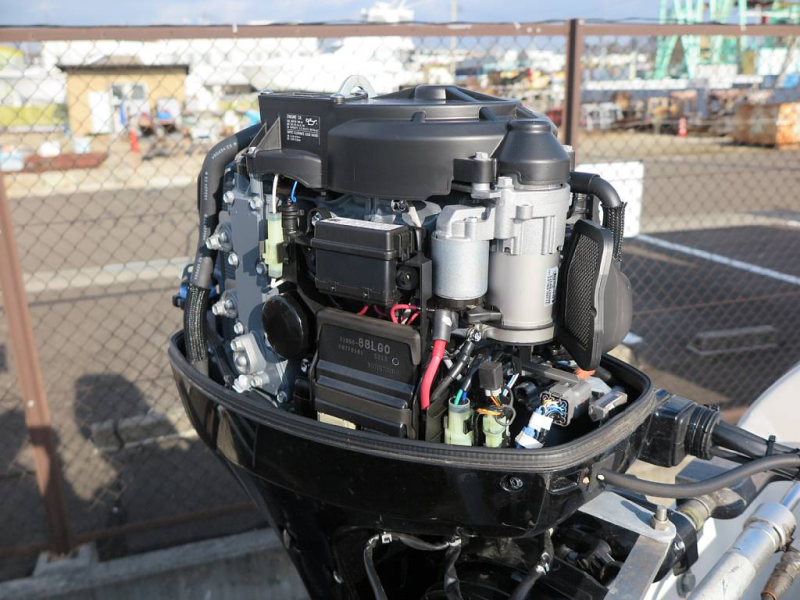 新艇中古艇販売