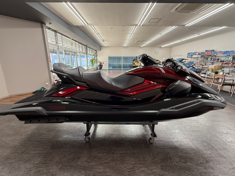 新艇中古艇販売