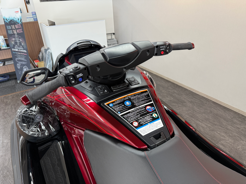 新艇中古艇販売