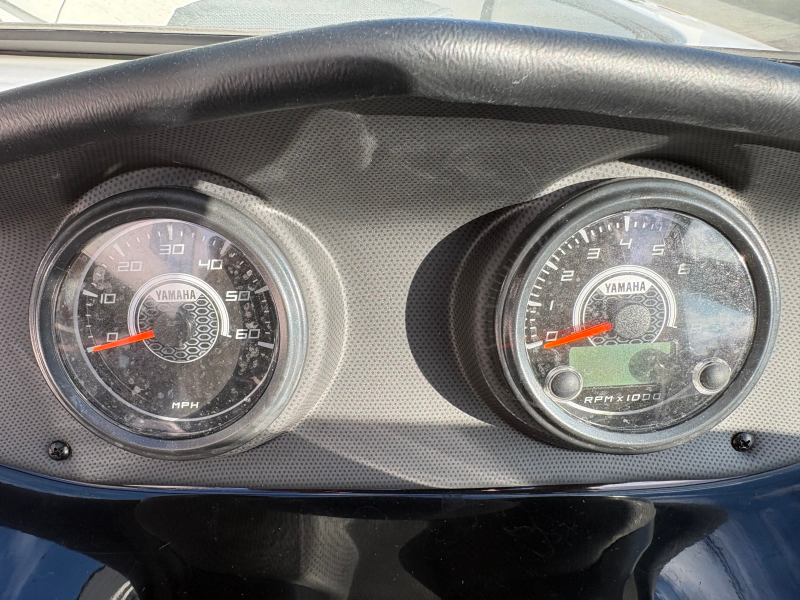 新艇中古艇販売