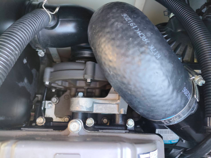 新艇中古艇販売