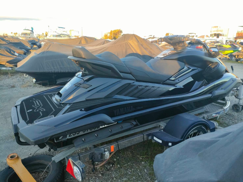 新艇中古艇販売