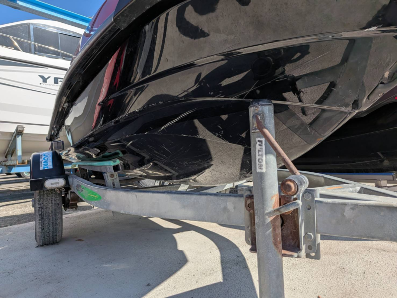 新艇中古艇販売