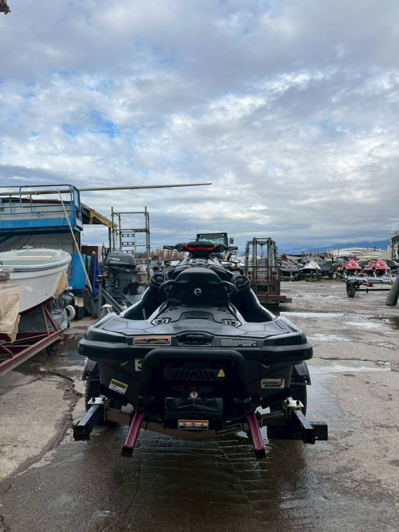 新艇中古艇販売