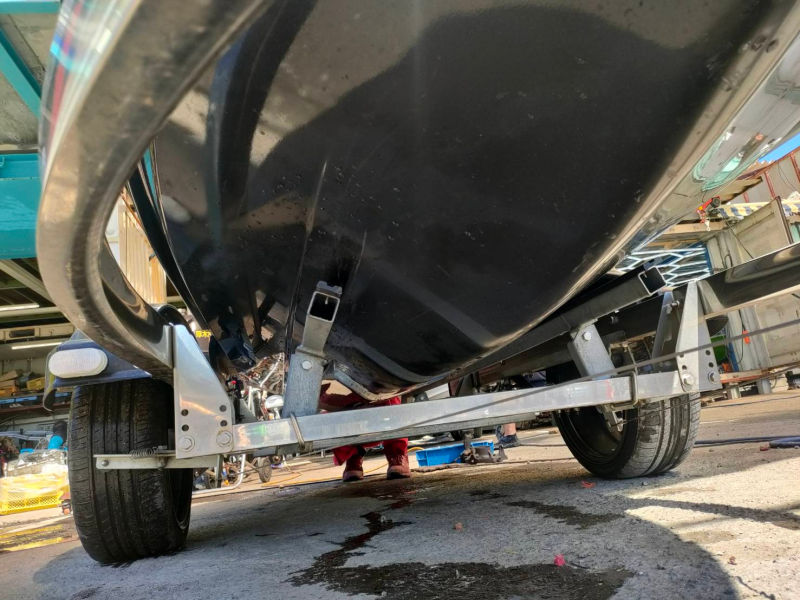 新艇中古艇販売