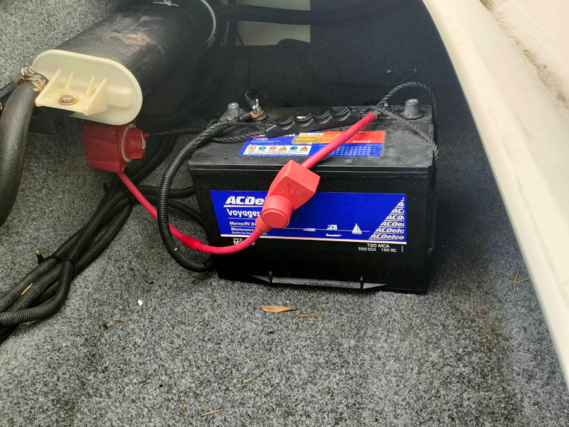 新艇中古艇販売