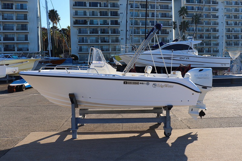 新艇中古艇販売