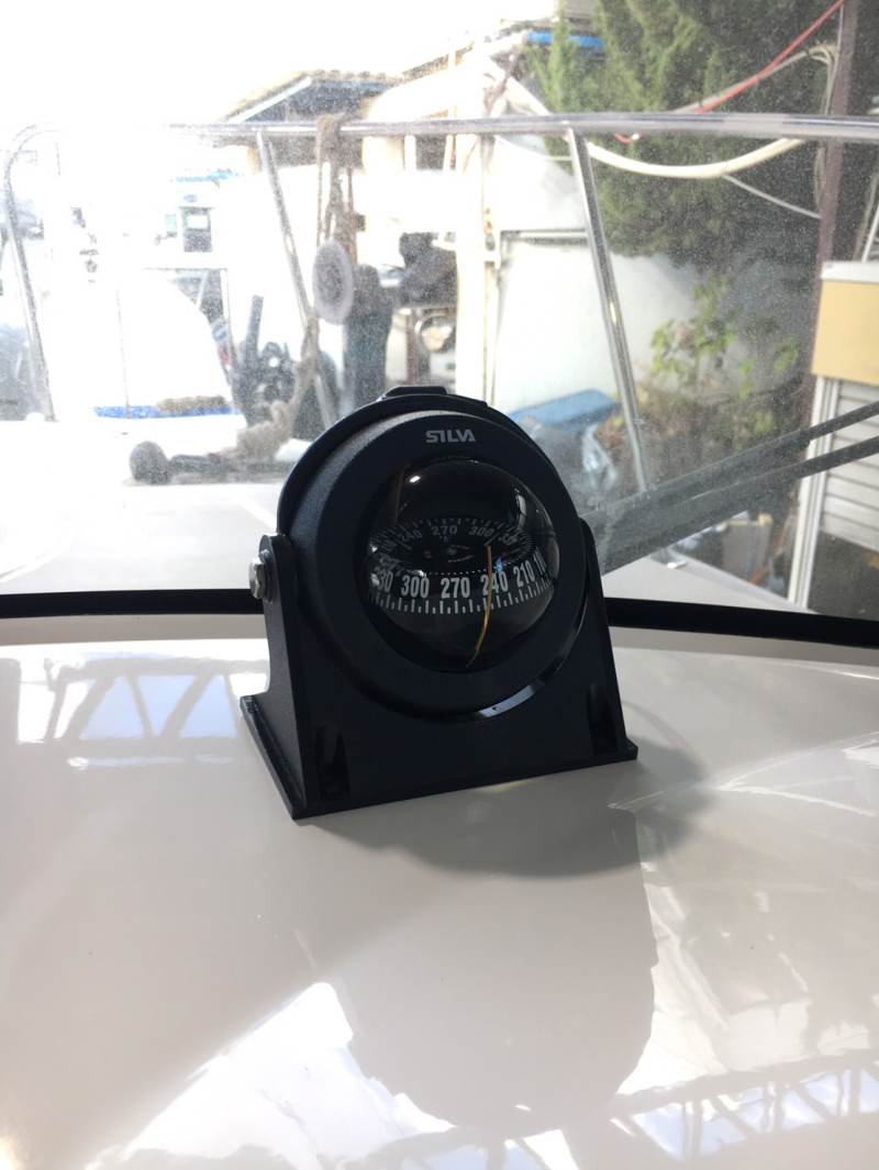 新艇中古艇販売