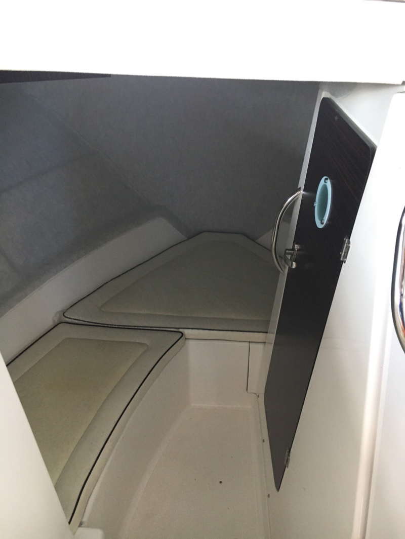 新艇中古艇販売