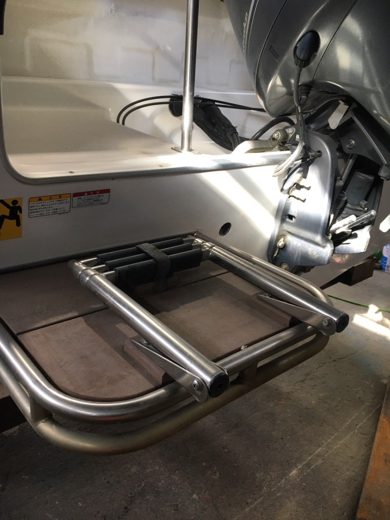 新艇中古艇販売