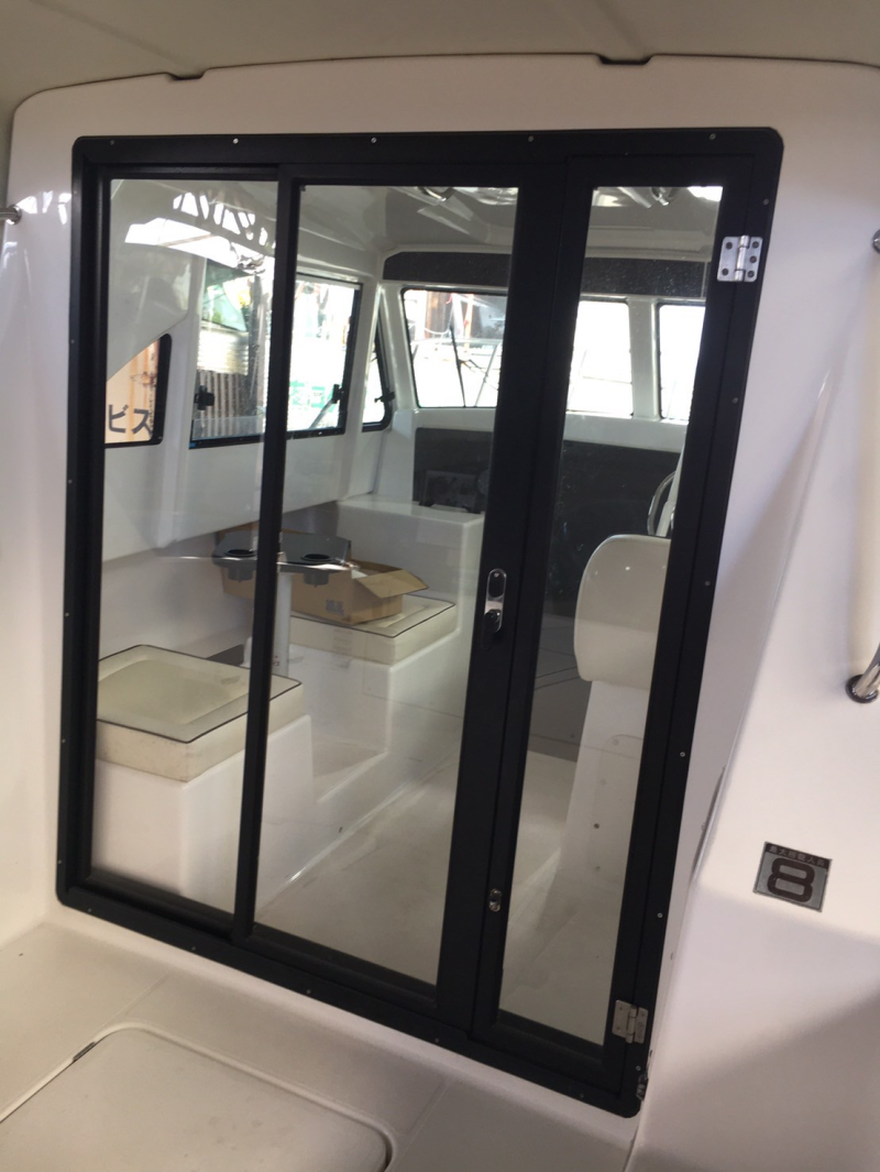 新艇中古艇販売