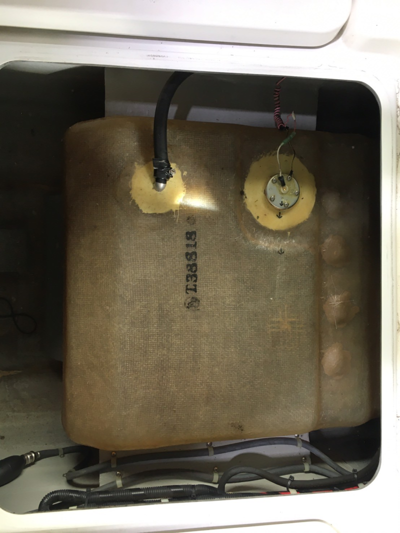 新艇中古艇販売