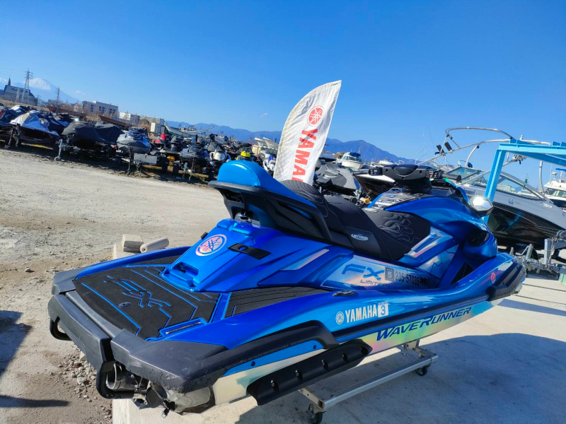 新艇中古艇販売