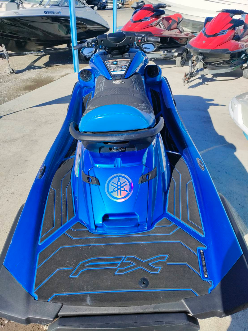 新艇中古艇販売