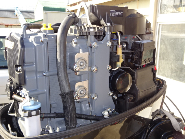 新艇中古艇販売