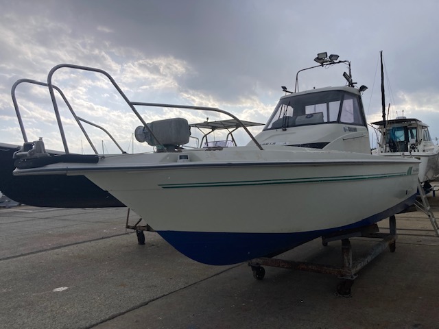 新艇中古艇販売