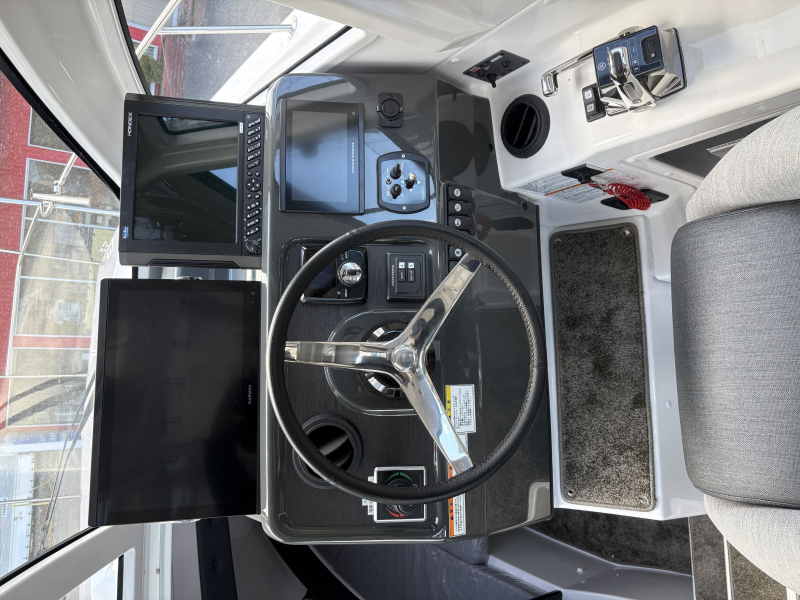 新艇中古艇販売