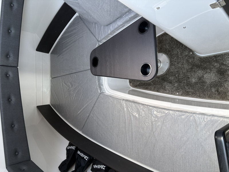 新艇中古艇販売