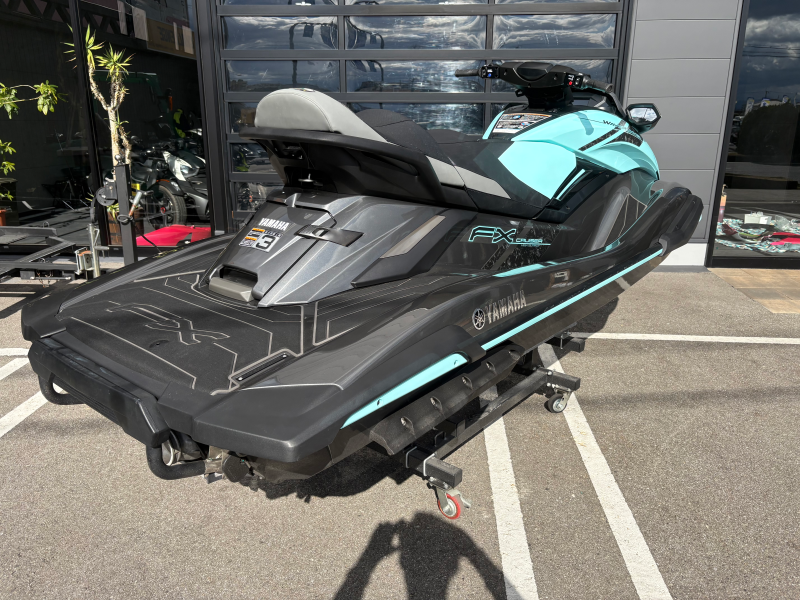 新艇中古艇販売