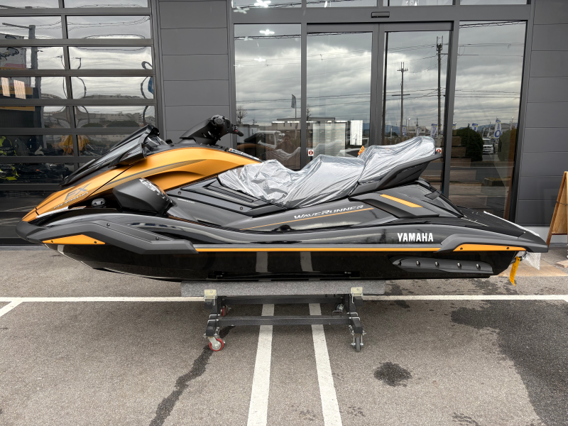 新艇中古艇販売